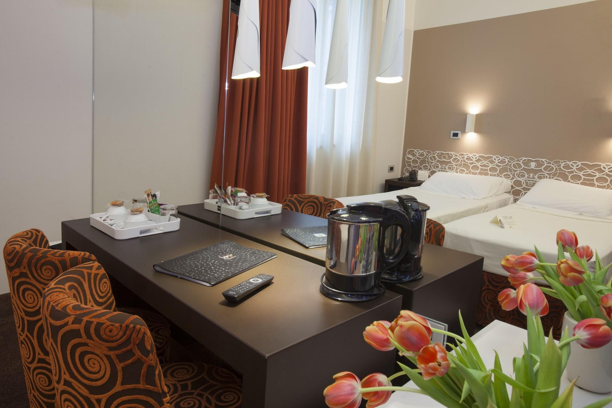 Hotel Berna Milan Bagian luar foto