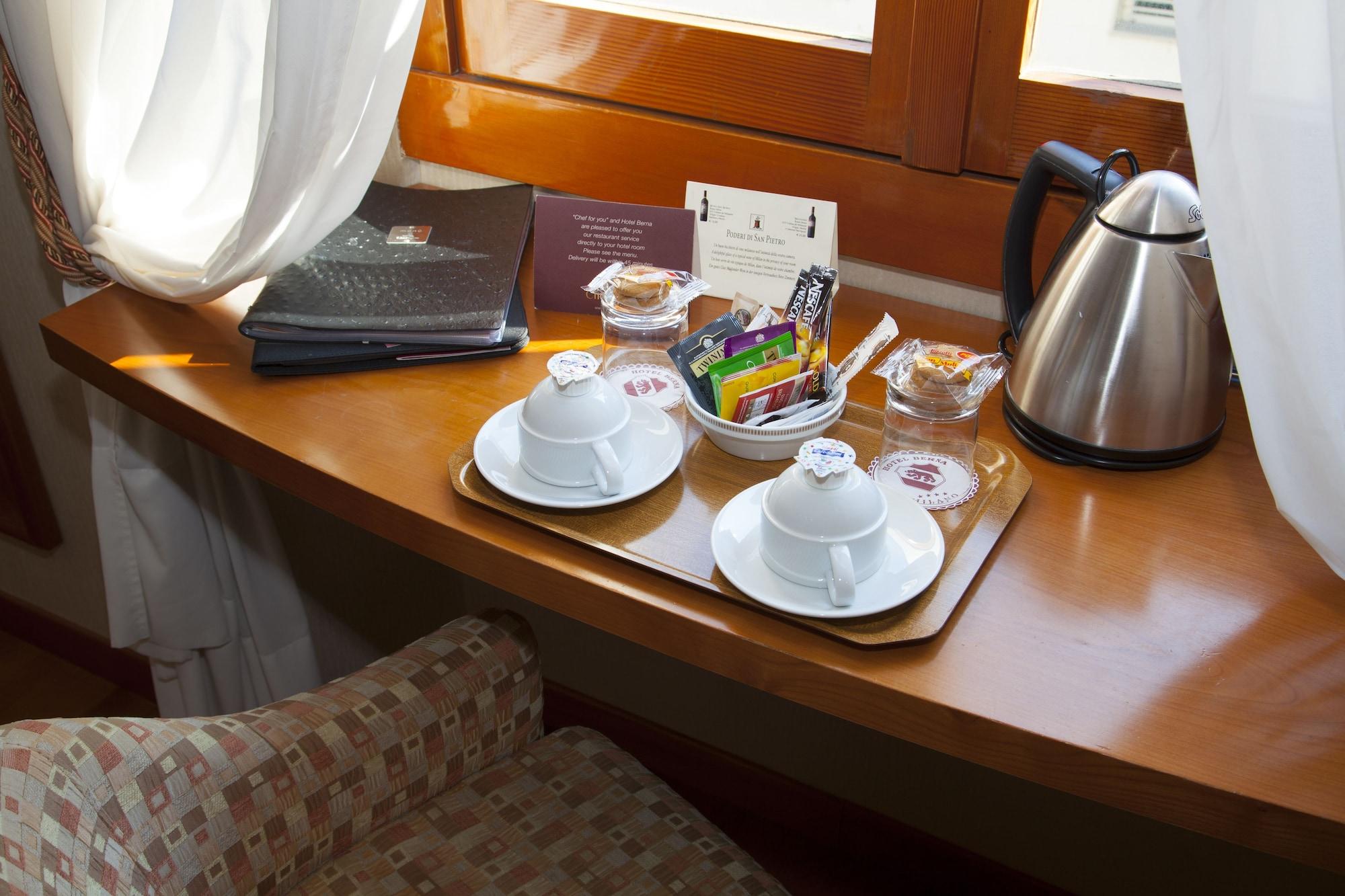 Hotel Berna Milan Bagian luar foto
