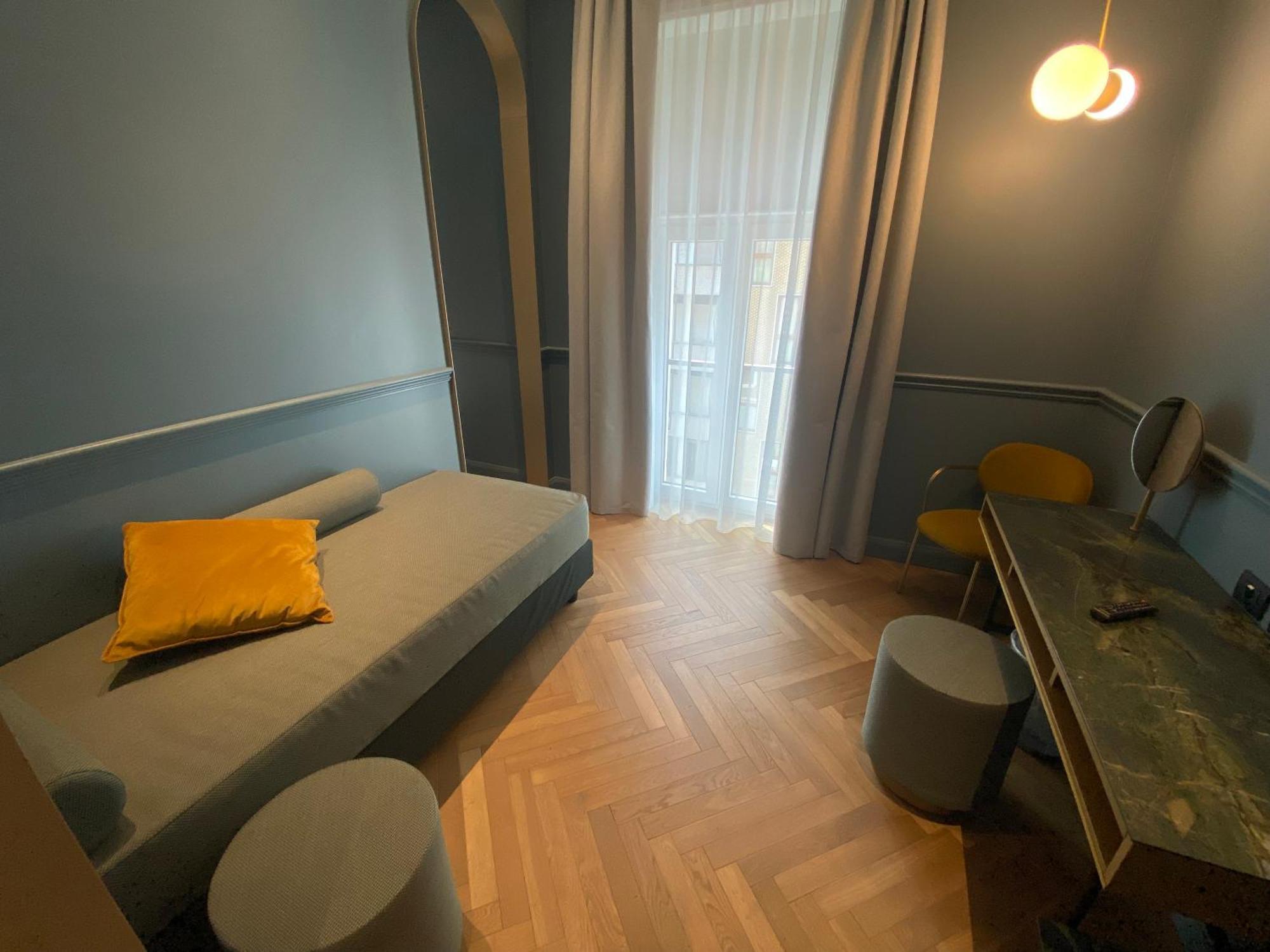 Hotel Berna Milan Bagian luar foto