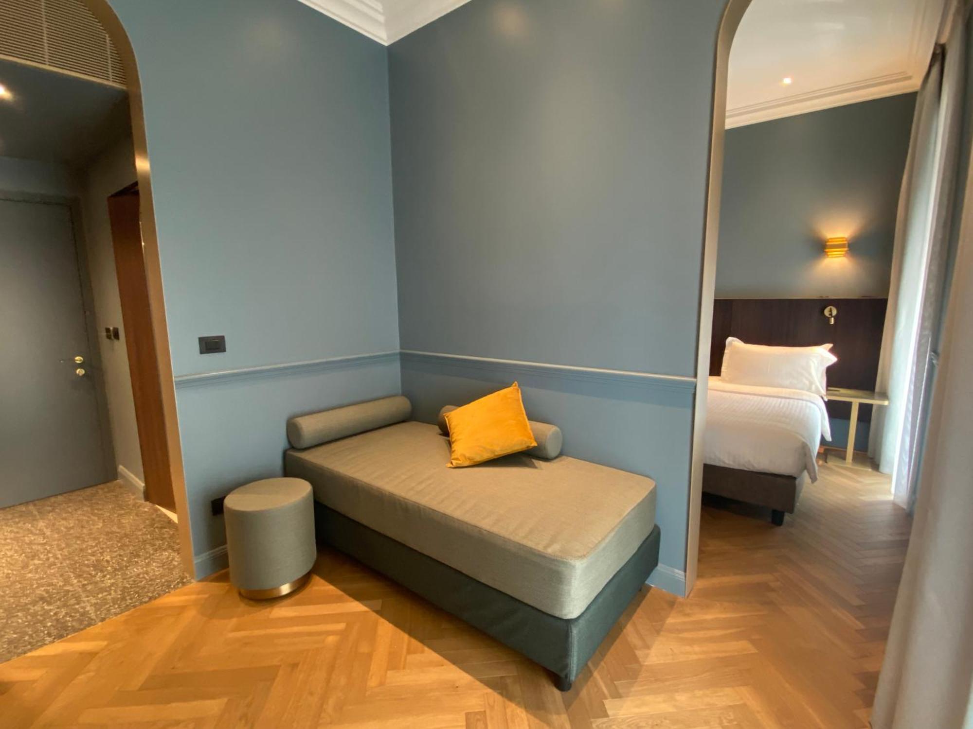 Hotel Berna Milan Bagian luar foto