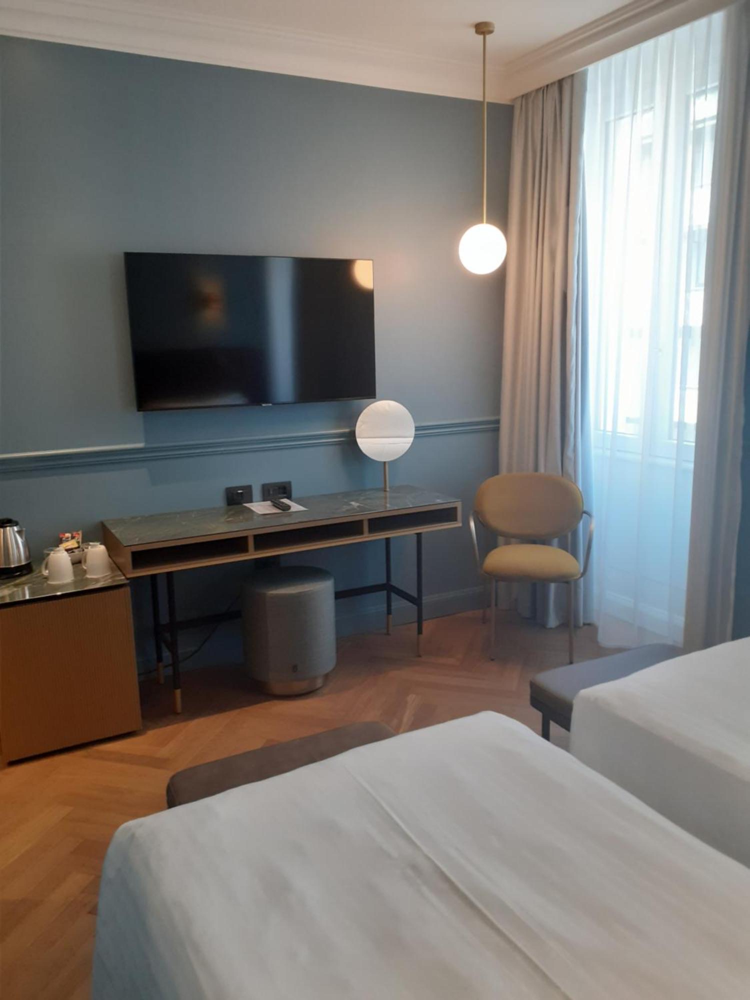 Hotel Berna Milan Bagian luar foto