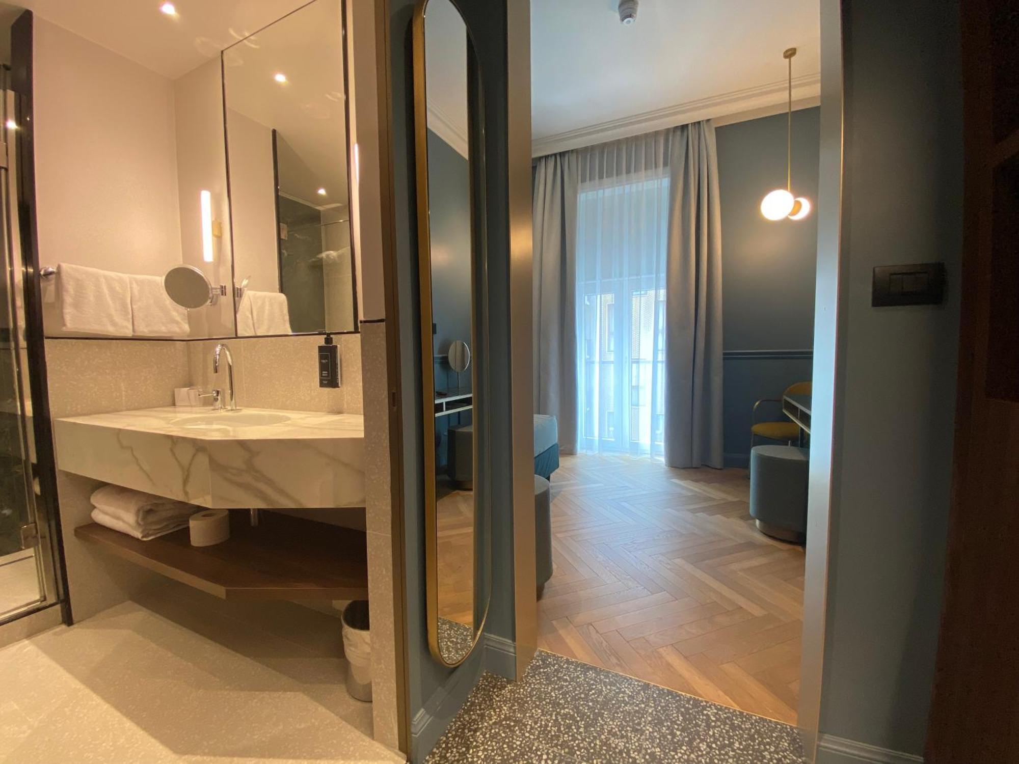 Hotel Berna Milan Bagian luar foto