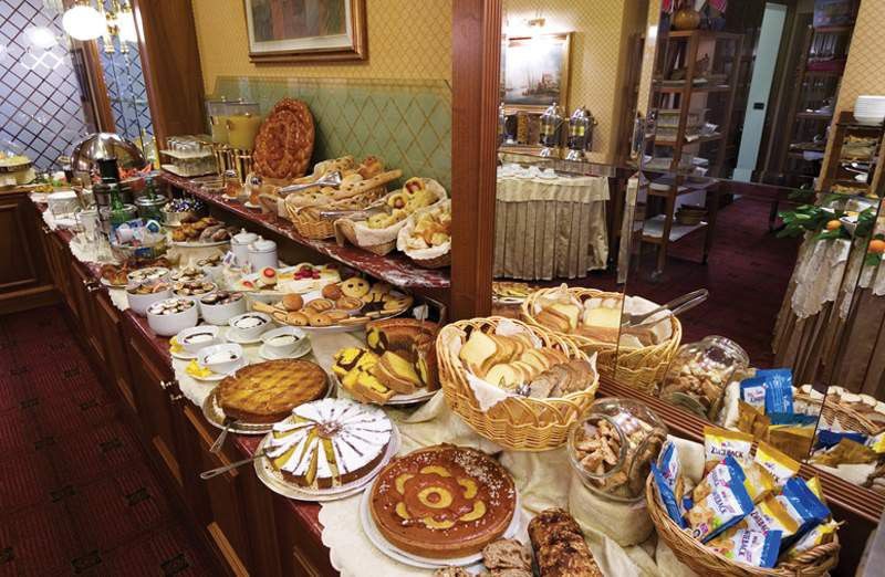 Hotel Berna Milan Restoran foto